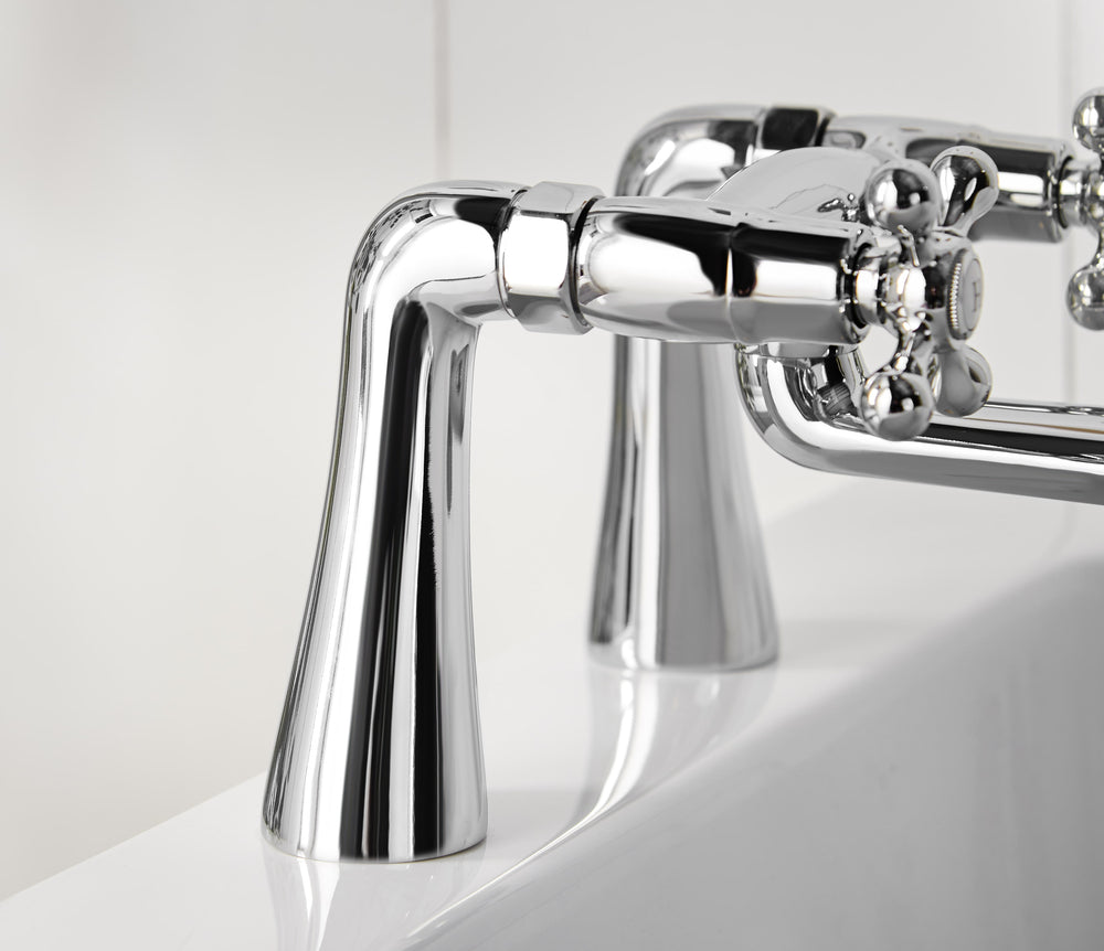 Tudor Pillar Mounted Bath Filler